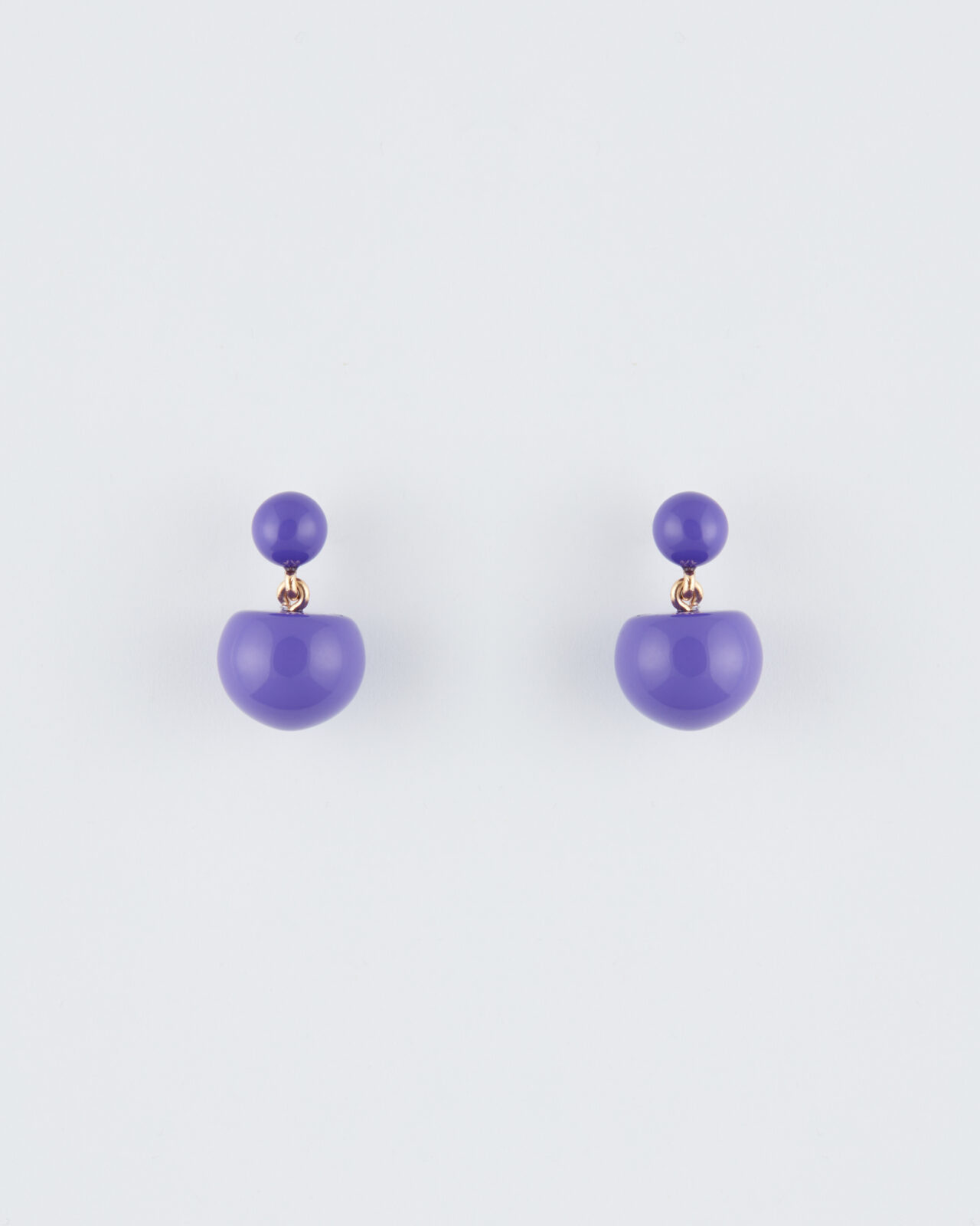 Orecchino perno pendente mezza sfera  Viola