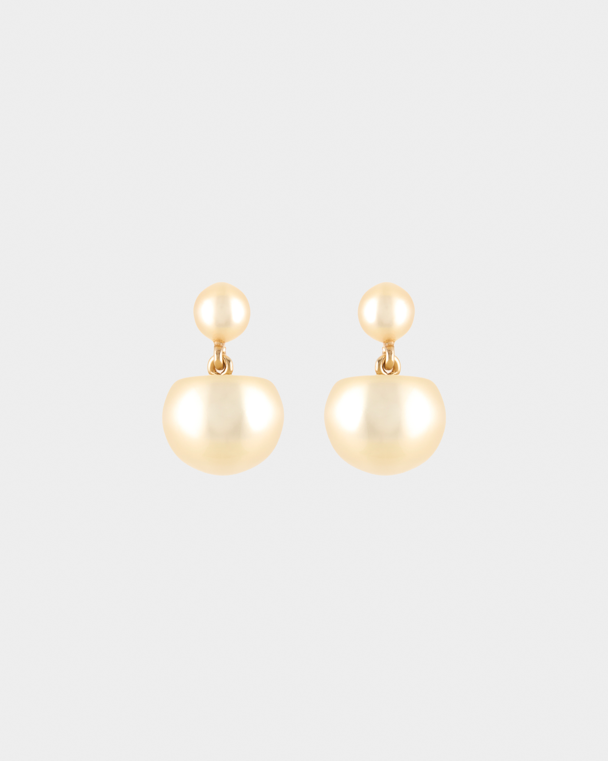 Orecchino perno pendente mezza sfera Natural Gloss