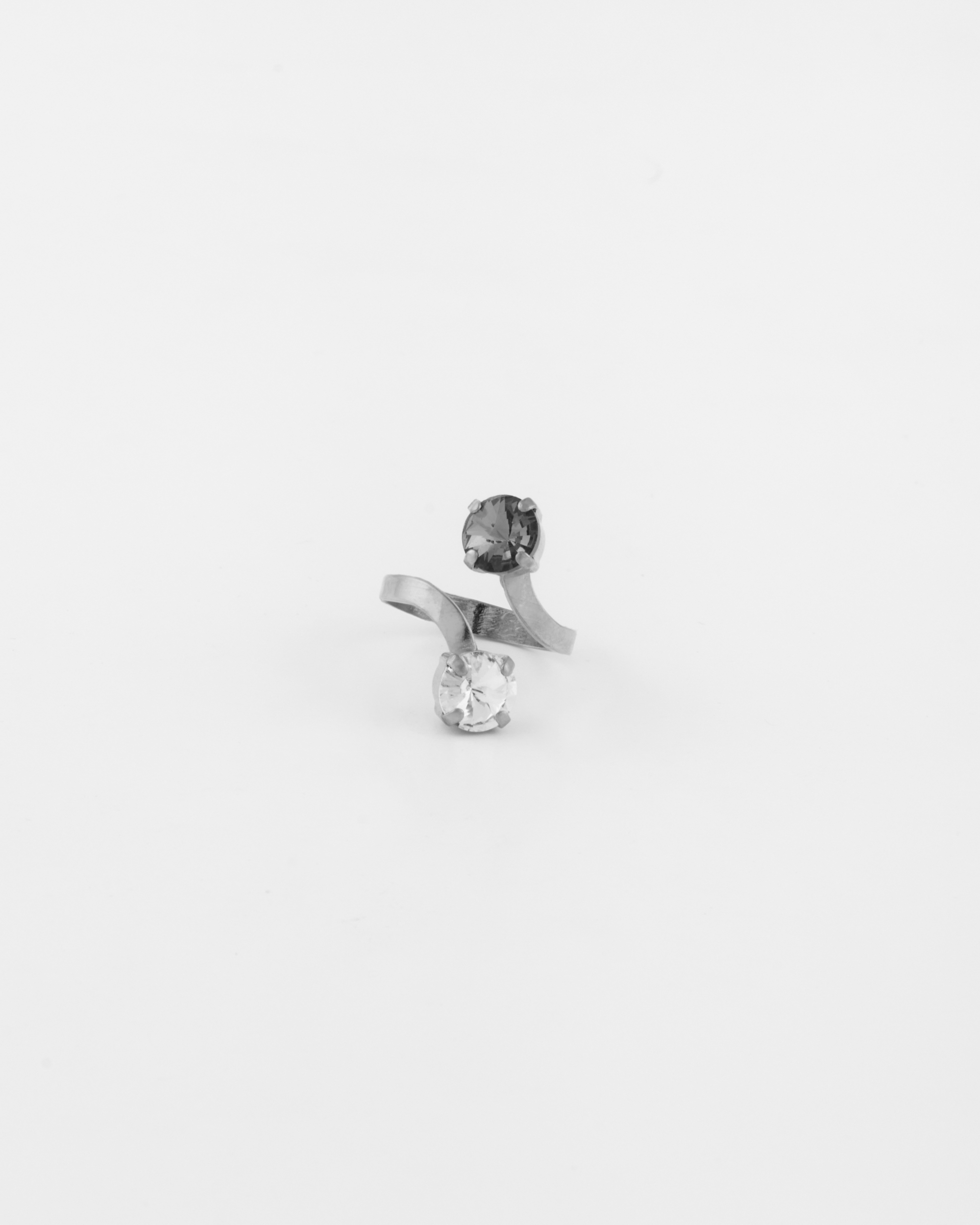 Anello Regolabile contrariè con strass rivoli RodioCristallo+ Black Diamond Strass