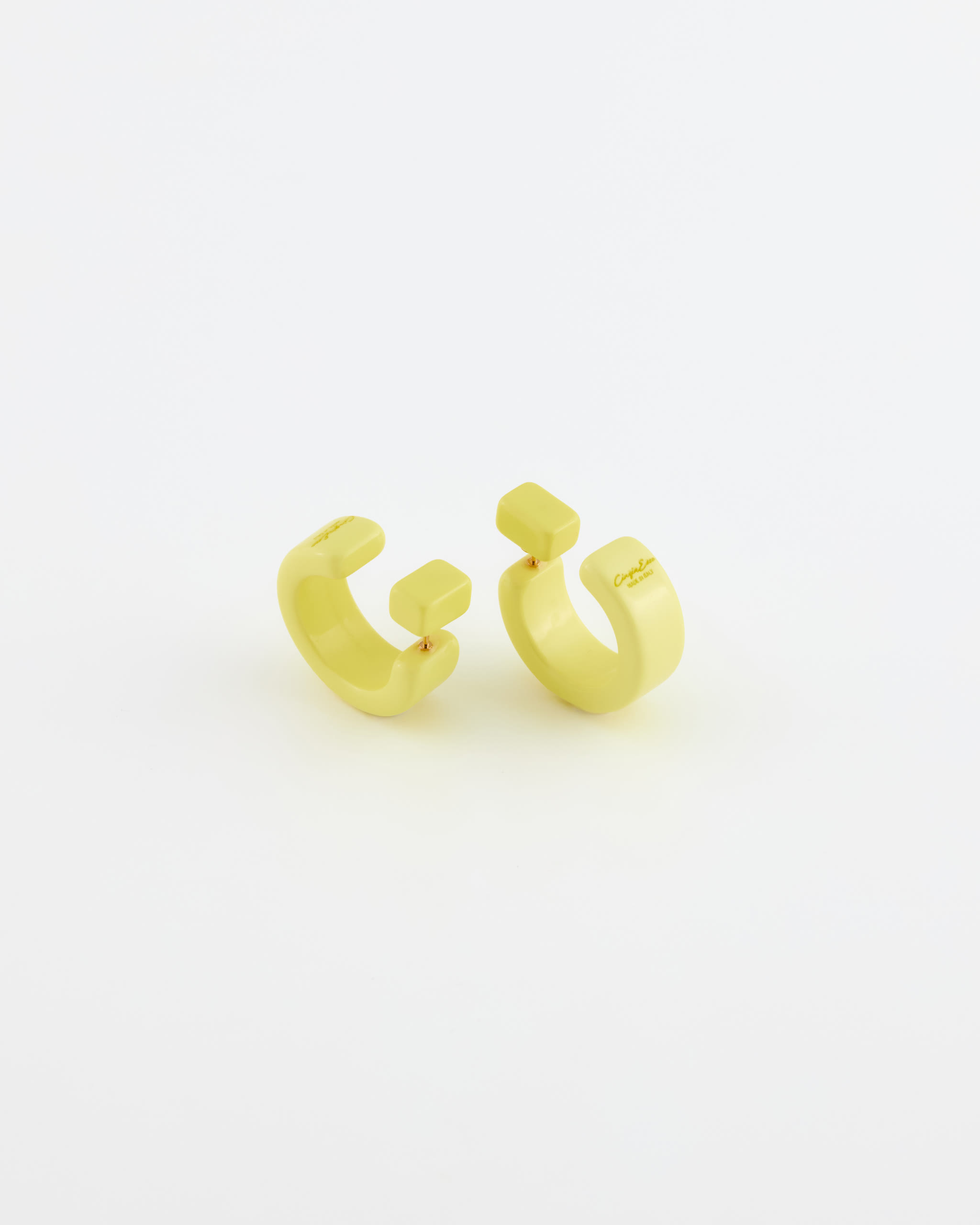 Orecchino Cerchio sezione quadrata Diametro 3 cm Giallo
