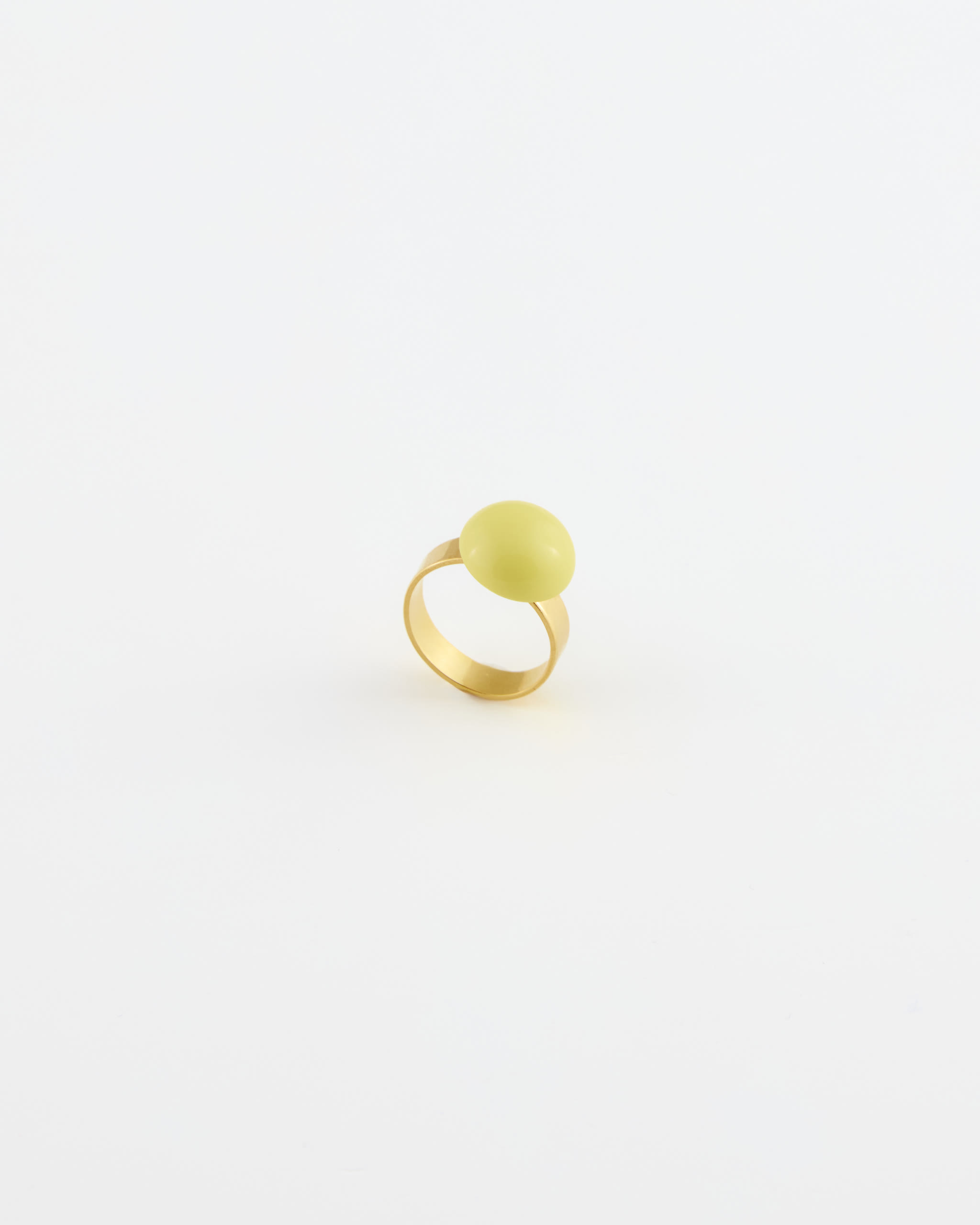 Anello regolabile diametro resina cm 1,5 GIALLO